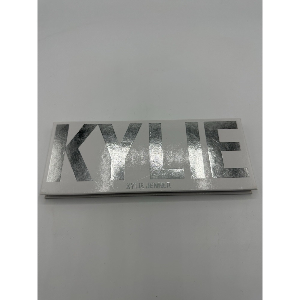 Kylie Jenner Kyshadow 12 Color Eyeshadow Palette Pink Purple New
